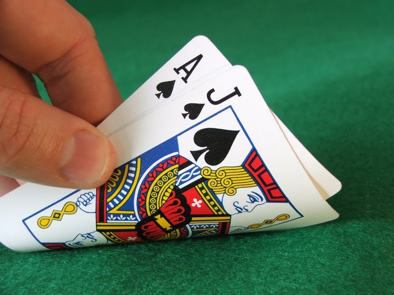 Hippodrome Casino tecknar Poker Stars-Microgaming erbjudanden